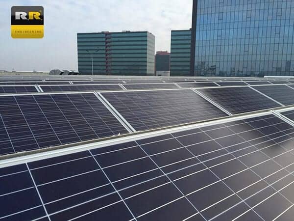Structura panouri fotovoltaice pe acoperis plat