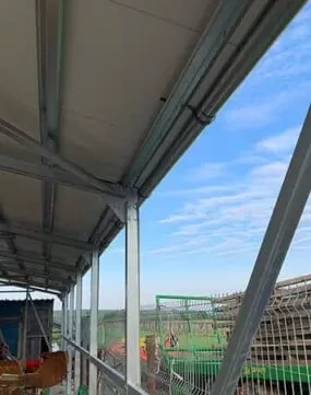 Montaj hala agricola pe structura metalica (10) Montaj hala agricola pe structura metalica