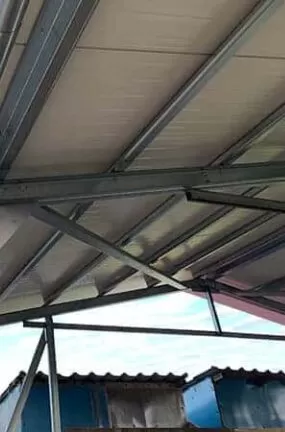 Montaj hala agricola pe structura metalica (13) Montaj hala agricola pe structura metalica